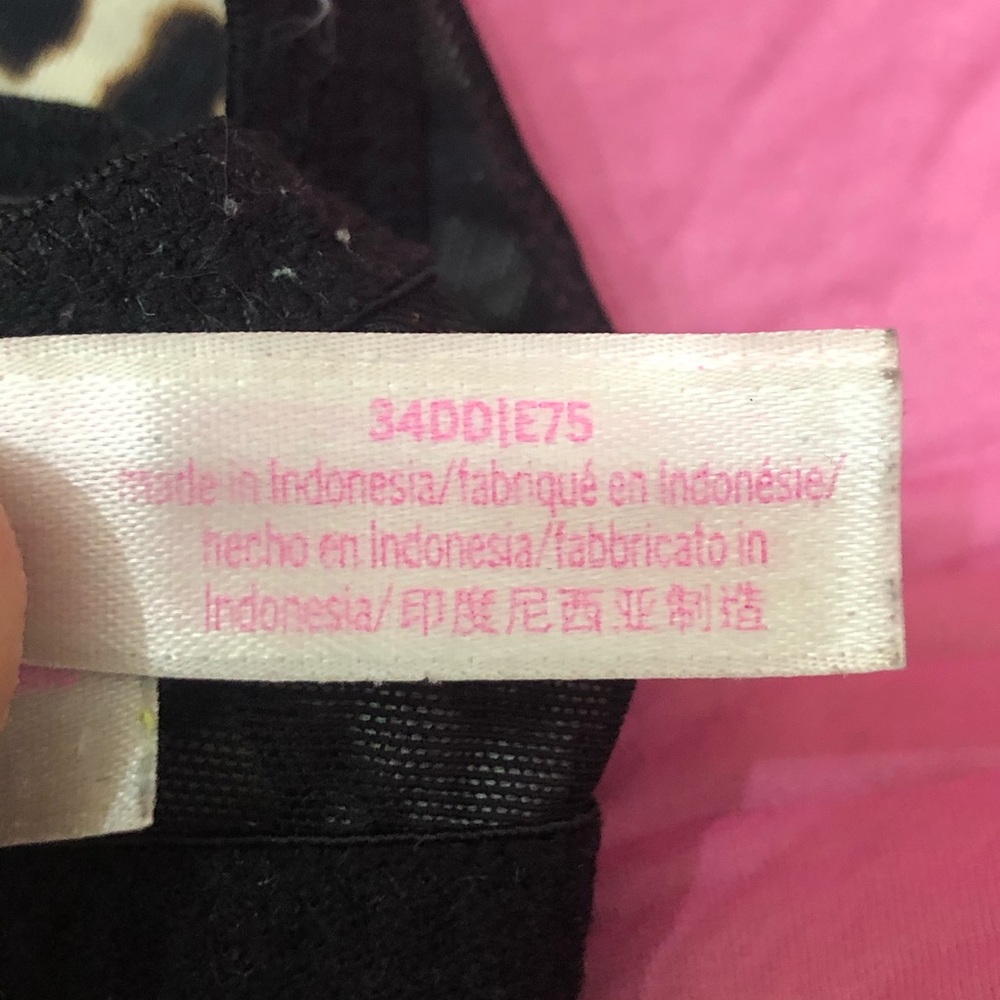 Victoria’s Secret Bra - Picture 8 of 9